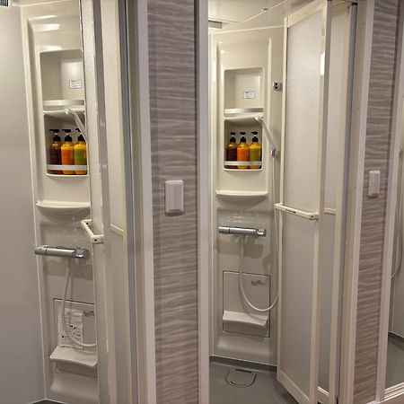Capsule Hotel Нагасаки Экстерьер фото